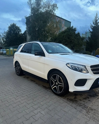 Mercedes-Benz GLE cena 127500 przebieg: 201000, rok produkcji 2015 z Nysa małe 106